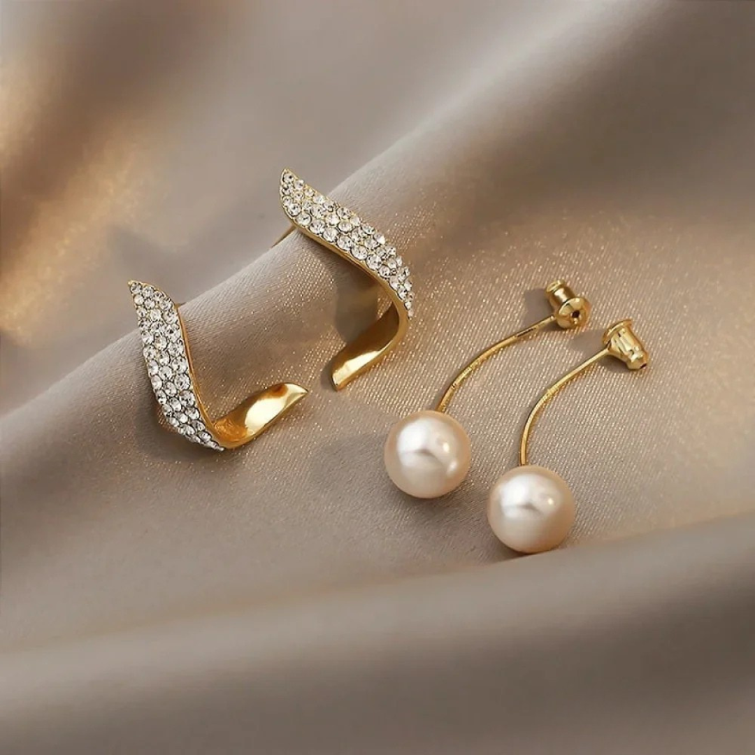 Aretes colgantes chic en oro con perlas