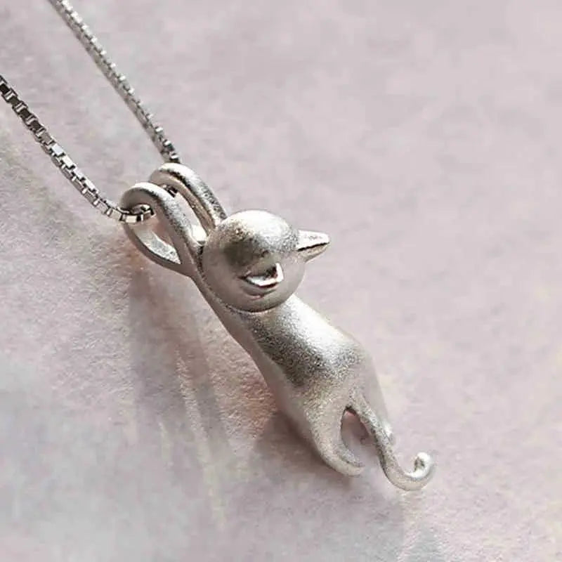 Collar juguetón de gatito en plata esterlina 925