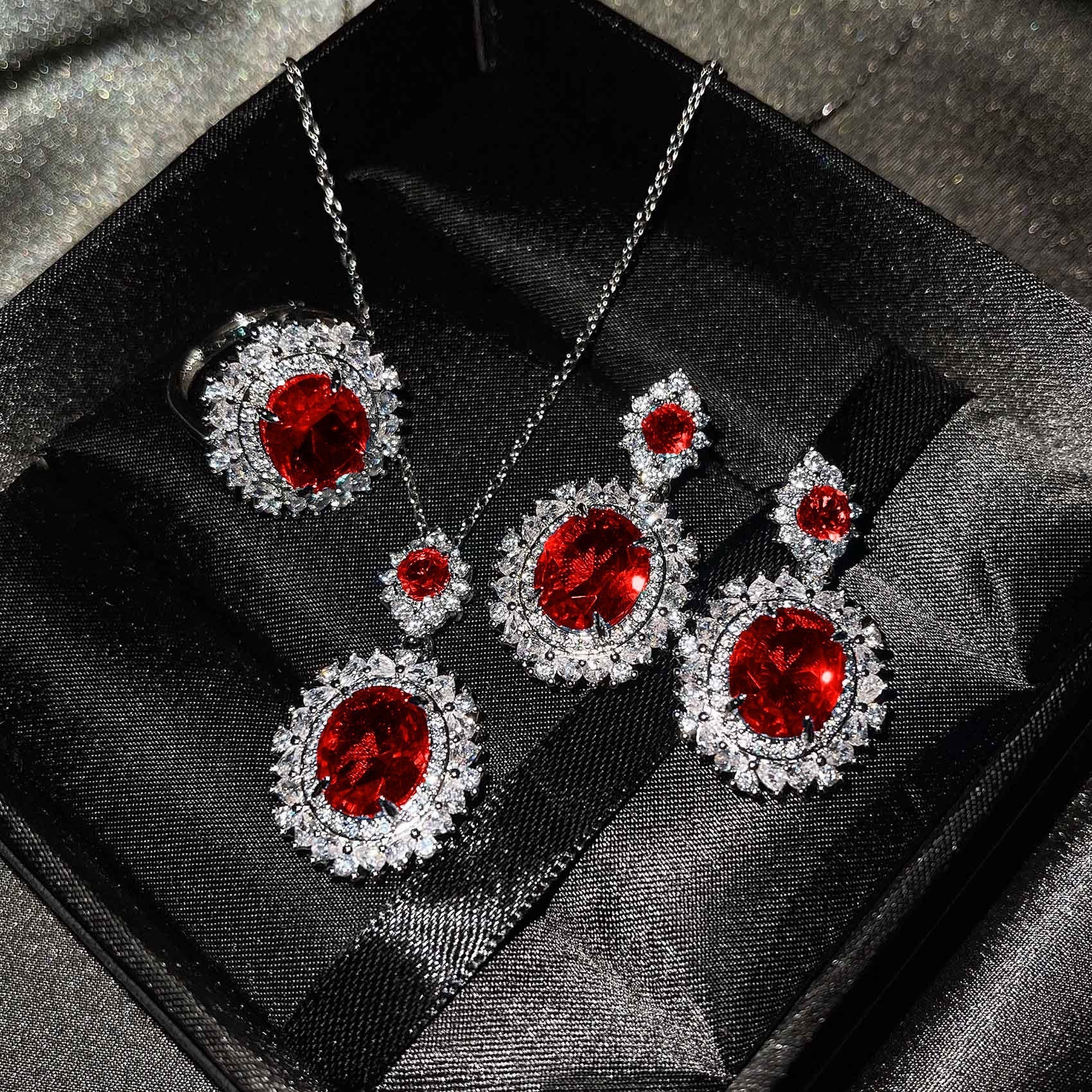 Vespera Aetherin Yellow Set | White Gold