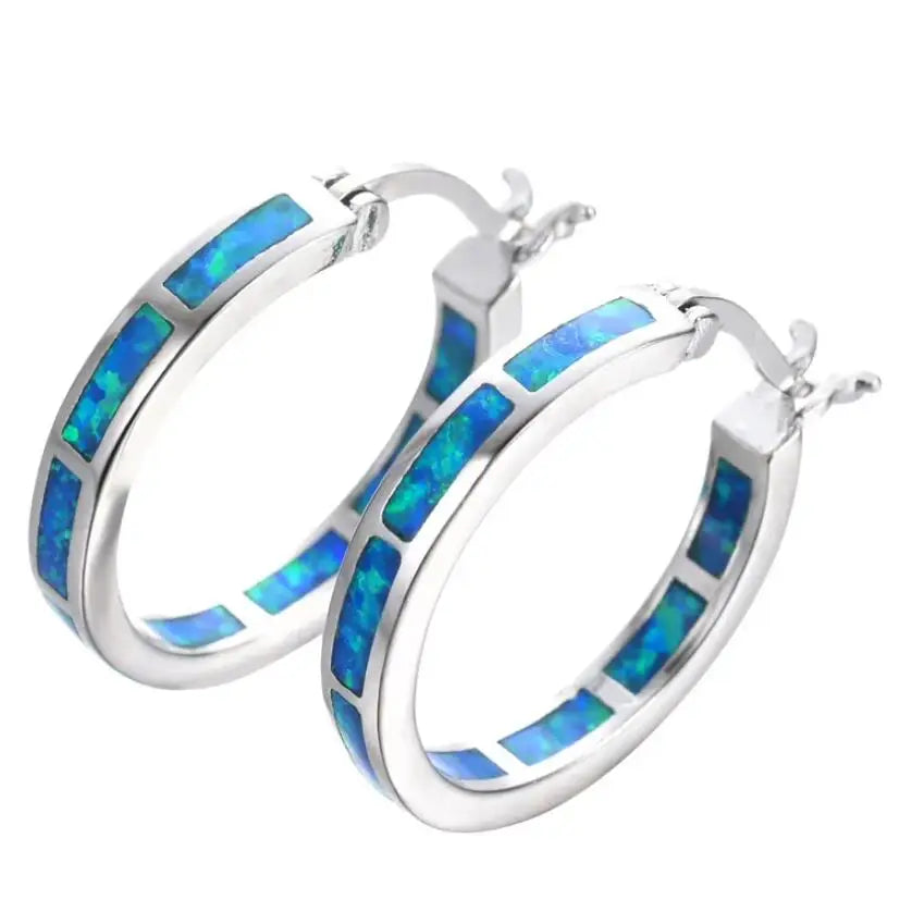 Aretes de aro chic con ópalo de fuego azul