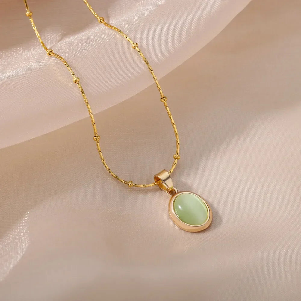 Collar chic de acero inoxidable dorado con colgante de ópalo en forma de gota de agua