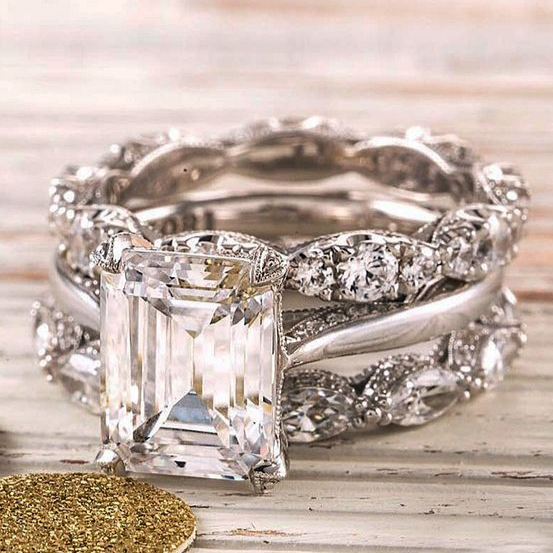 Anello vintage in argento a strati lucenti