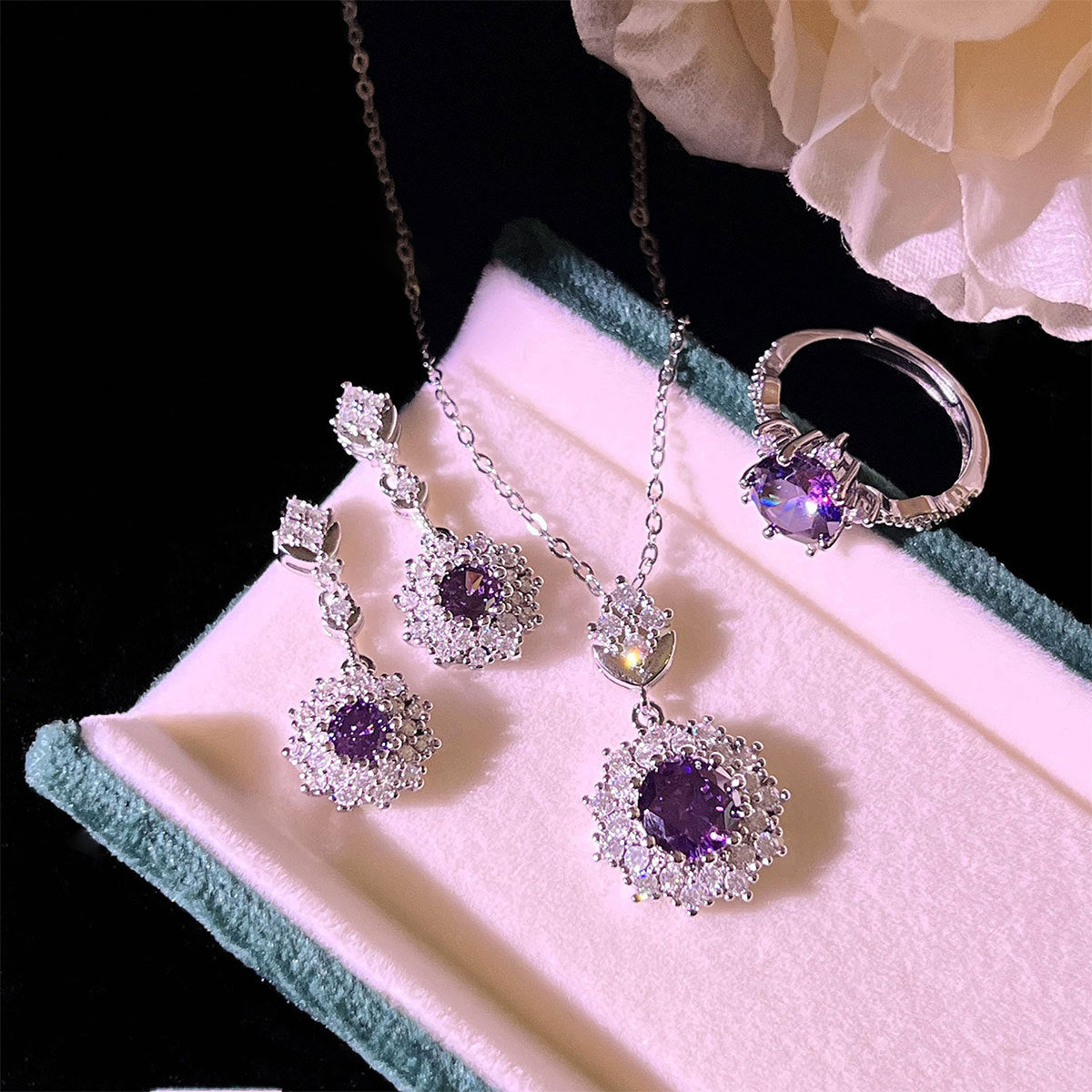 Livia Amethglace Set | White Gold