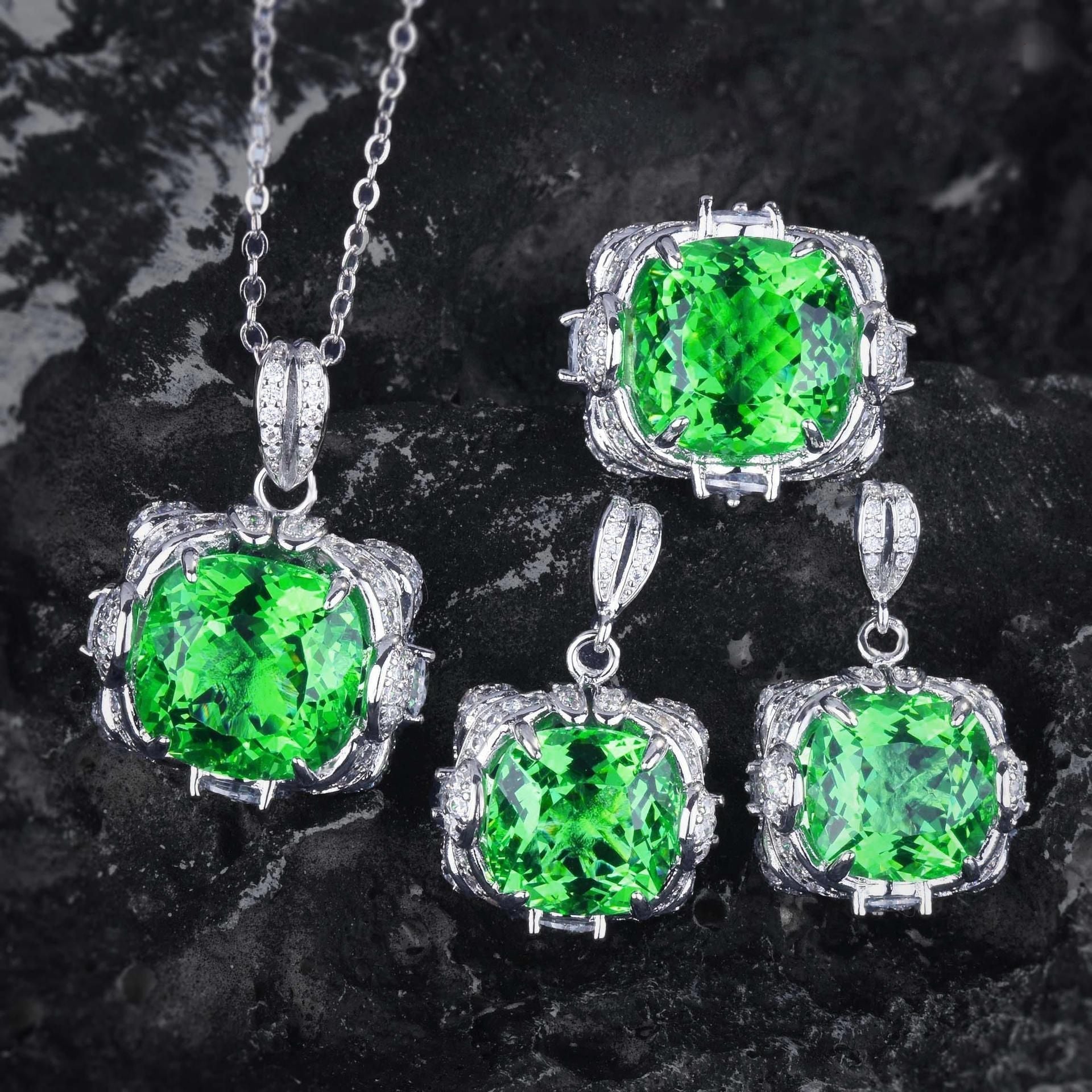 Velora Thandrelle Orange Set | White Gold