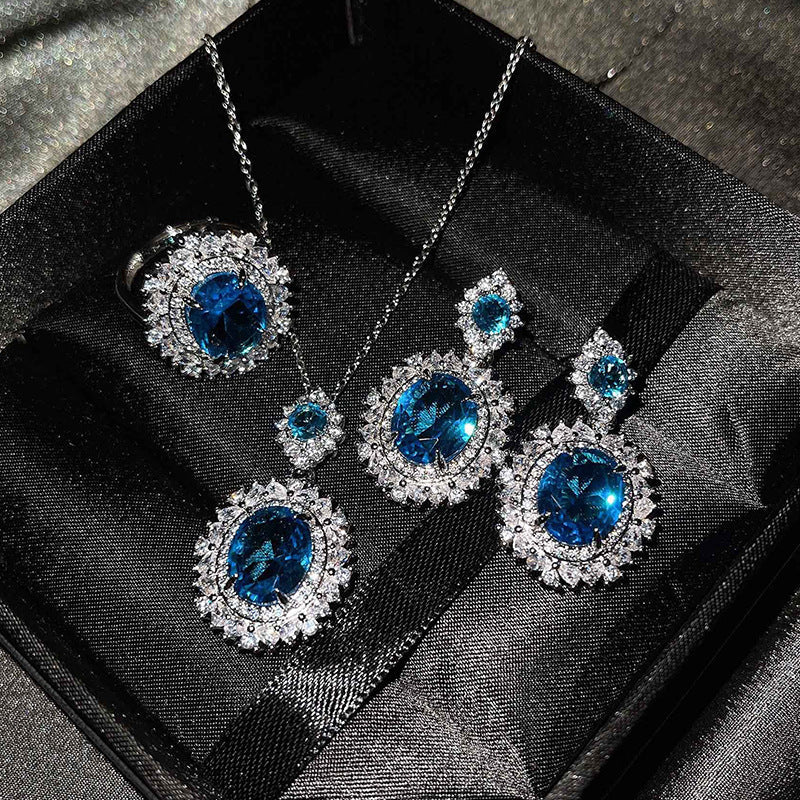 Vespera Aetherin Red Set | White Gold