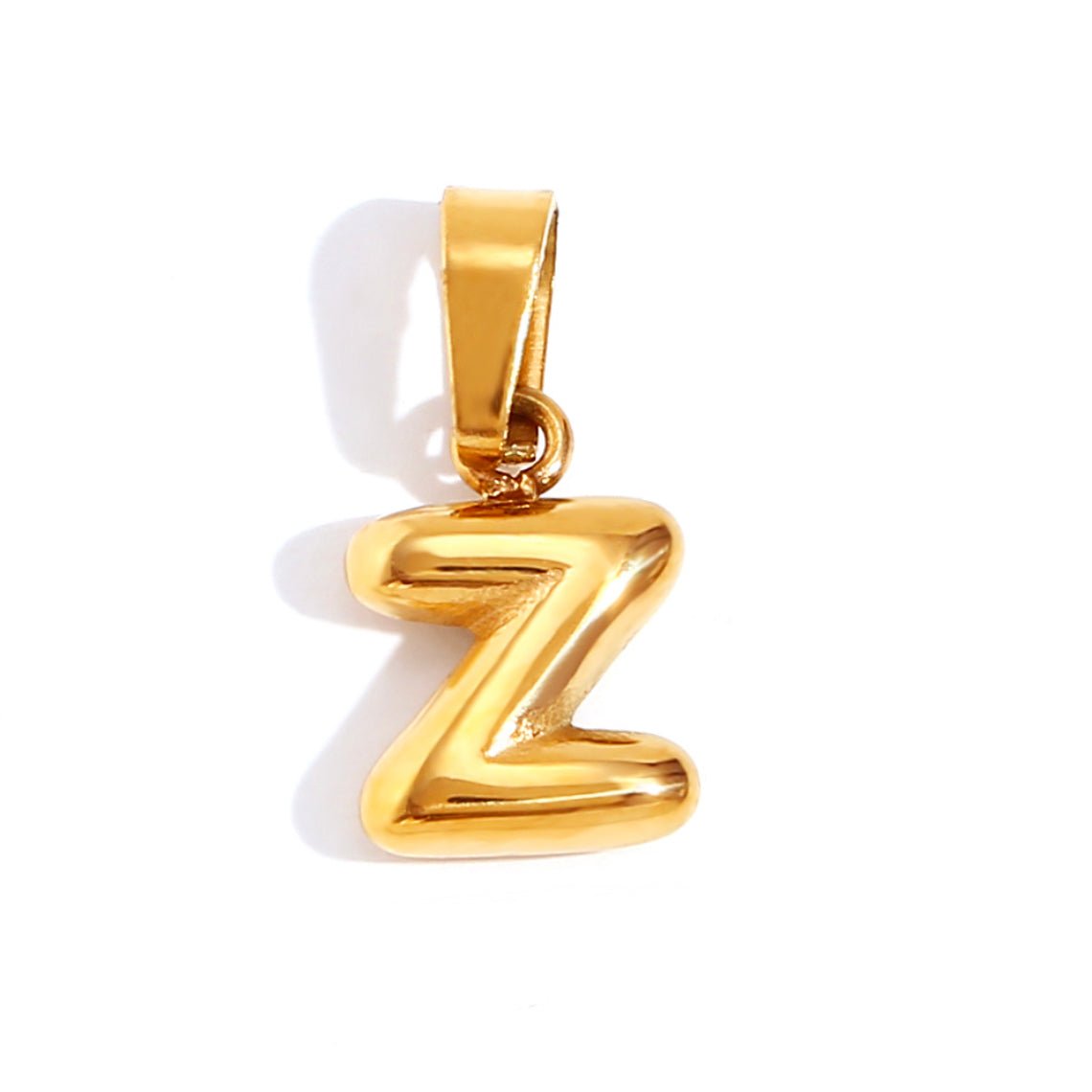 Collar chic con letra estilo burbuja